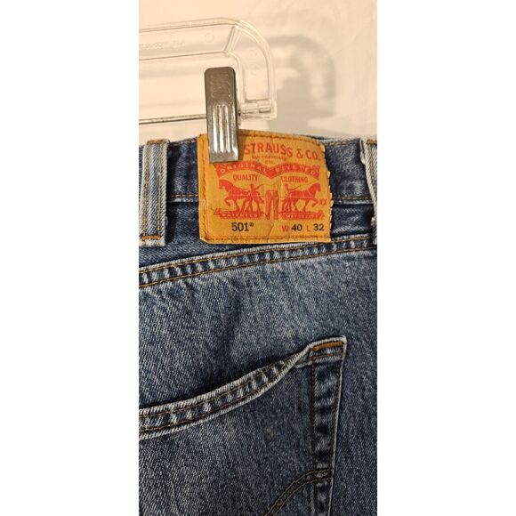 Men's Levi Strauss & Co. 501 Button Fly Jeans -- ITEM #3322 - Picture 4 of 4